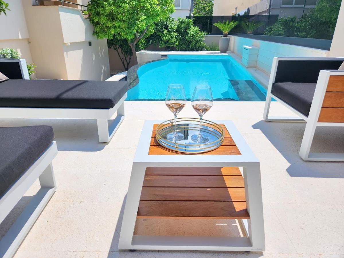 Calypso Royal Apartment ซาดาร์ ภายนอก รูปภาพ
