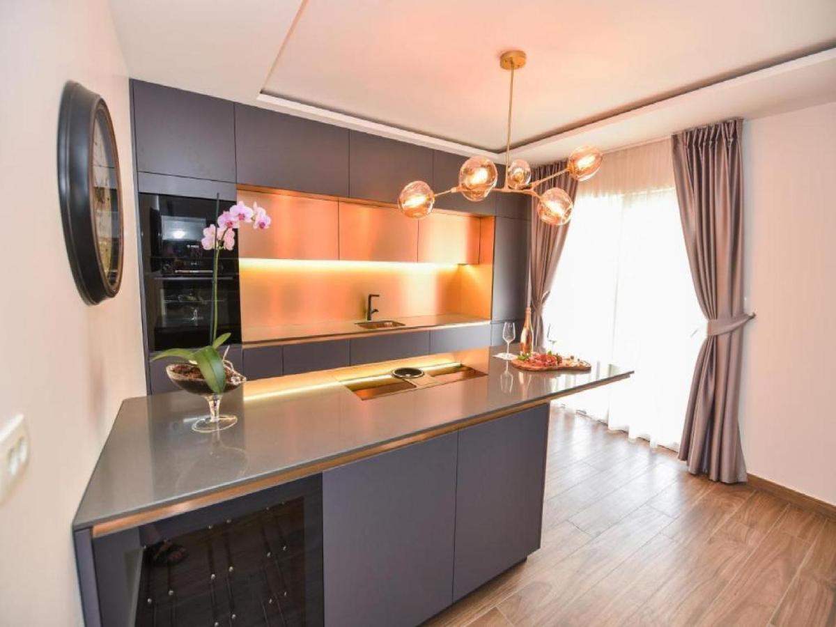 Calypso Royal Apartment ซาดาร์ ภายนอก รูปภาพ